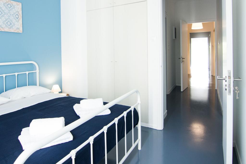 Athenian Blue - Family Apt 5' Minutes From Acropolis Museum Экстерьер фото