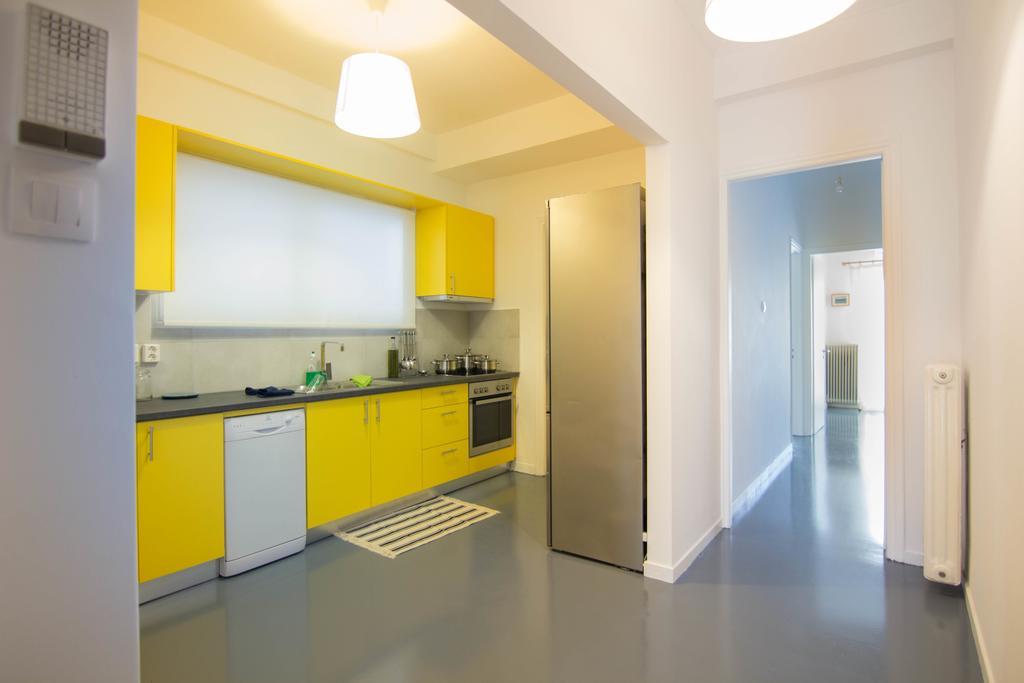 Athenian Blue - Family Apt 5' Minutes From Acropolis Museum Экстерьер фото