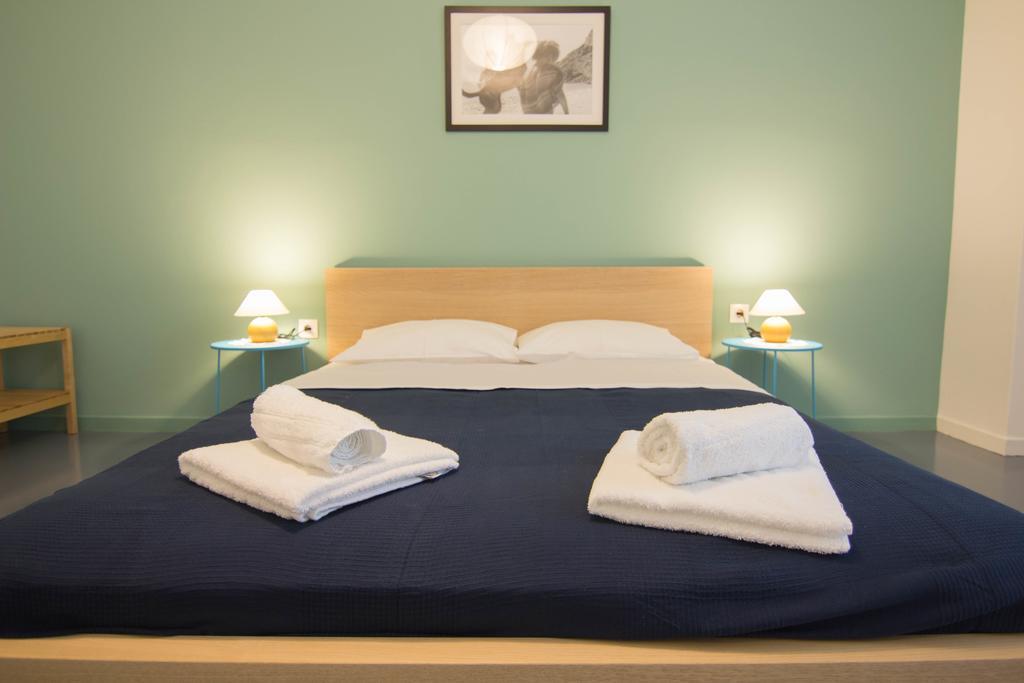 Athenian Blue - Family Apt 5' Minutes From Acropolis Museum Экстерьер фото