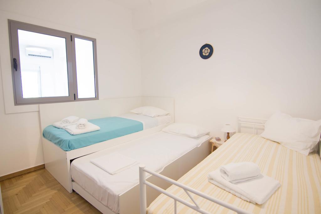 Athenian Blue - Family Apt 5' Minutes From Acropolis Museum Экстерьер фото