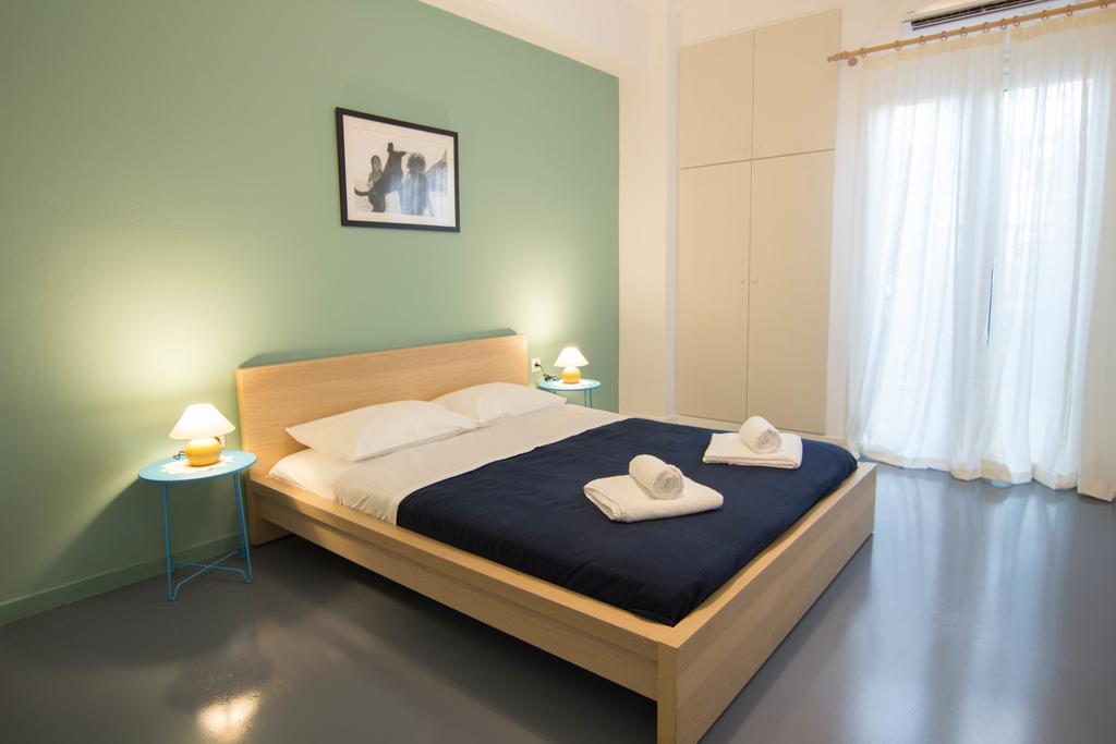 Athenian Blue - Family Apt 5' Minutes From Acropolis Museum Экстерьер фото